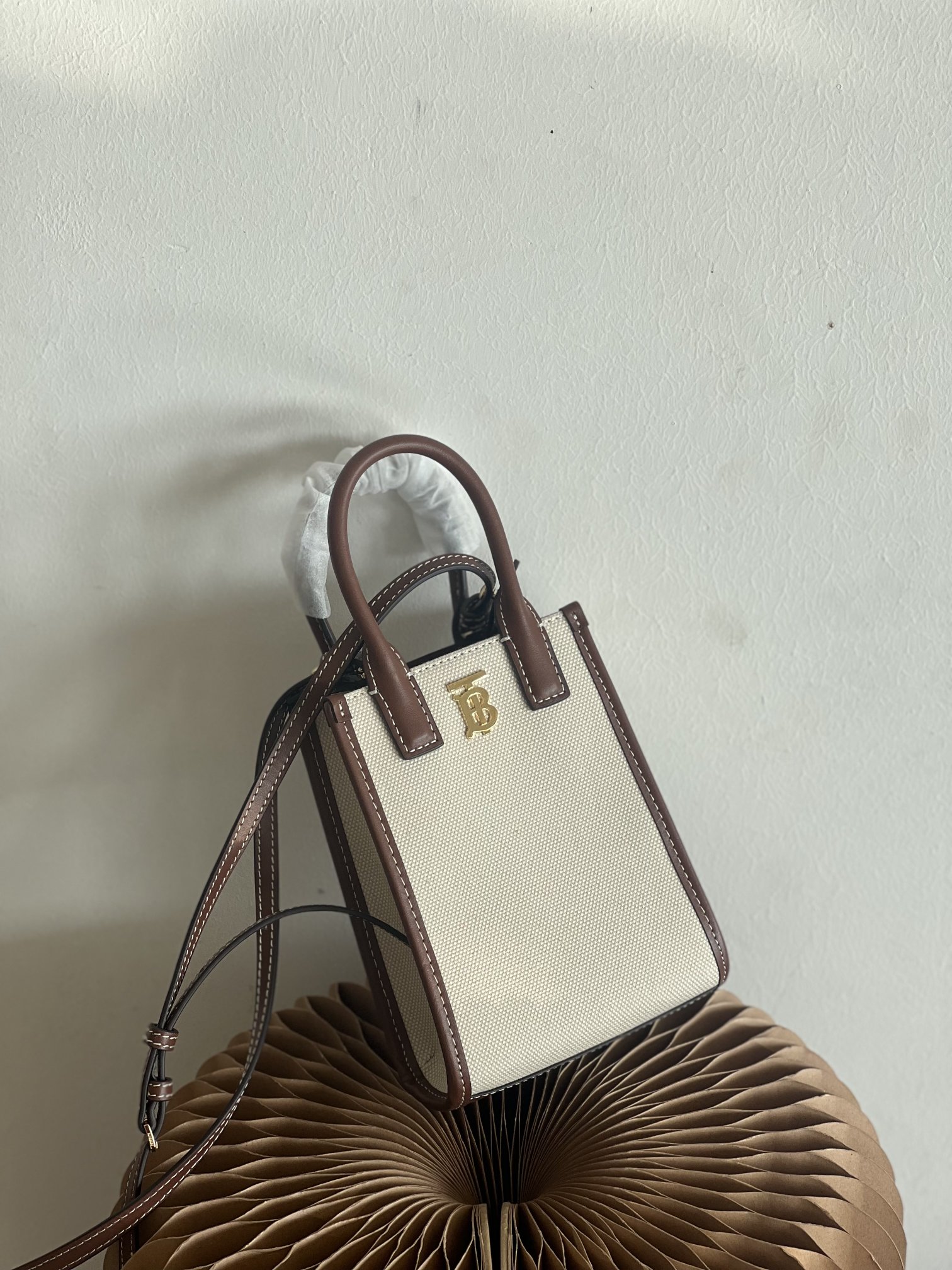 Burberry FrancesTote-13*7.5*18CM