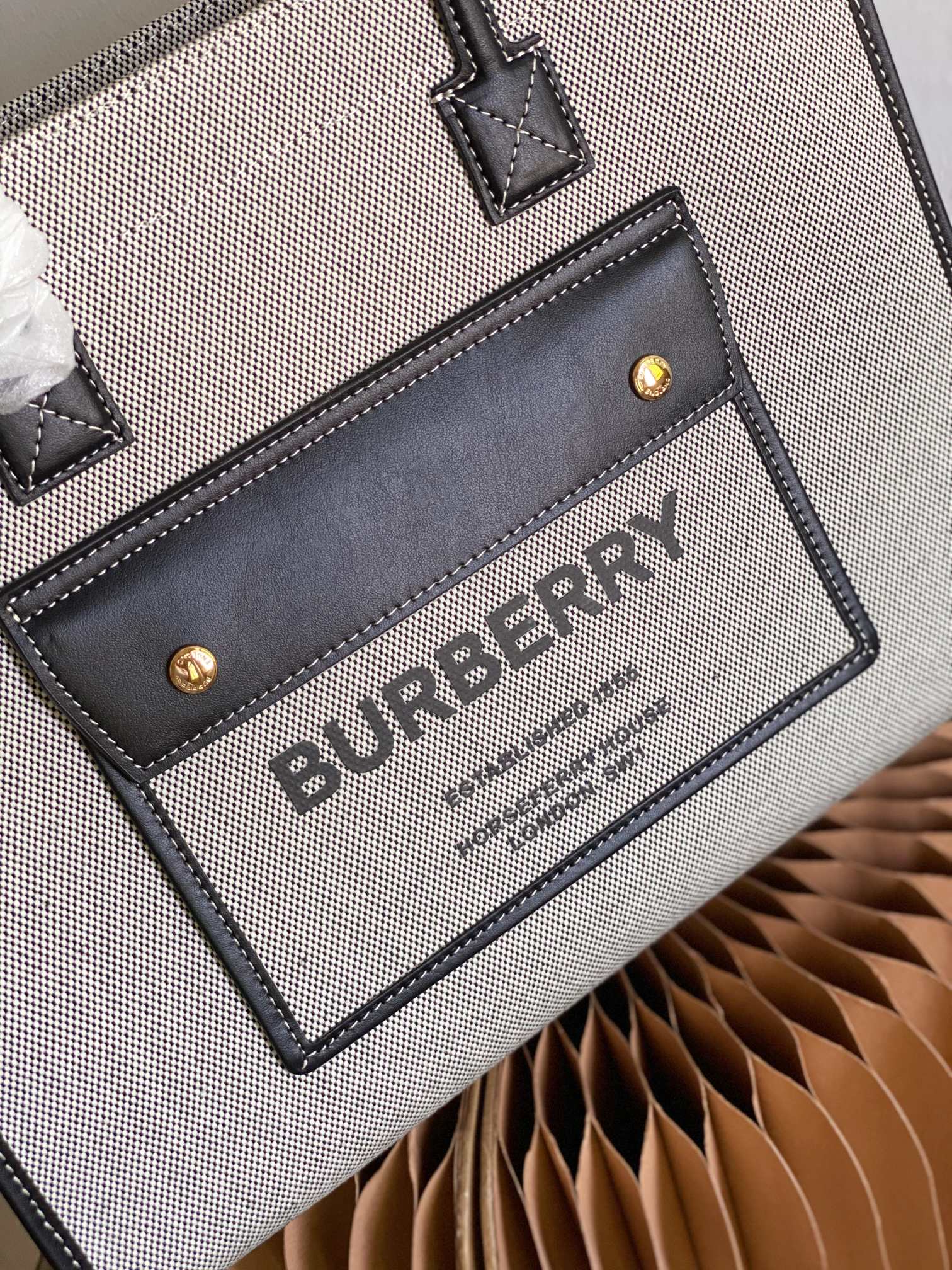 Burberry Freya-33*12.5*26CM
