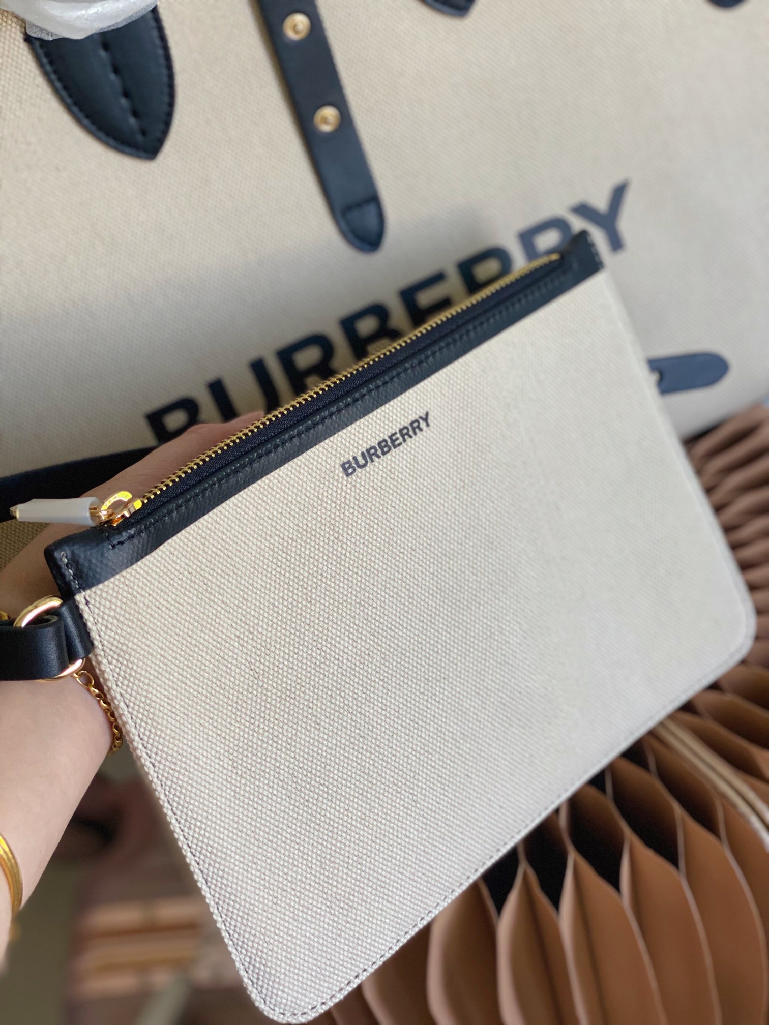 Burberry The Belt Tote-35*15*31CM