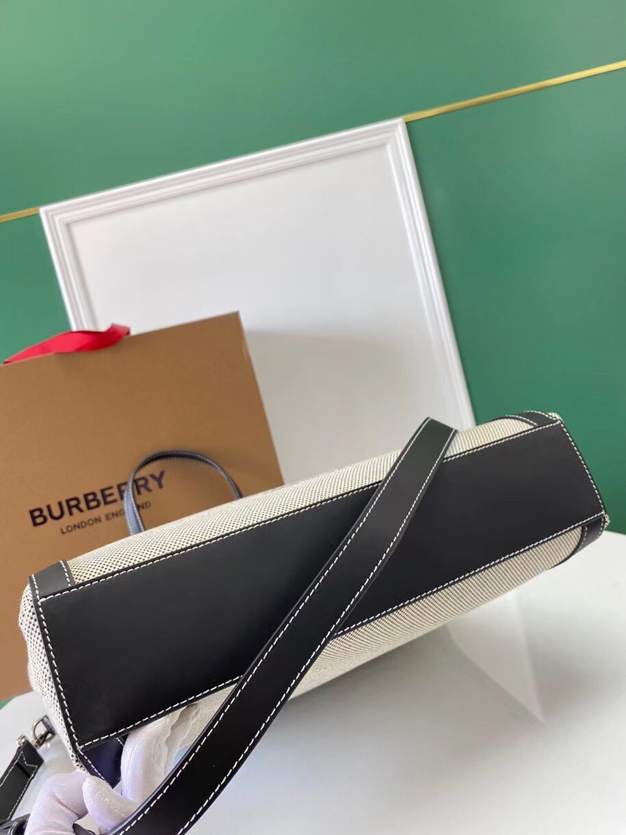 Burberry Tote-35.5 x 8.5 x 38CM