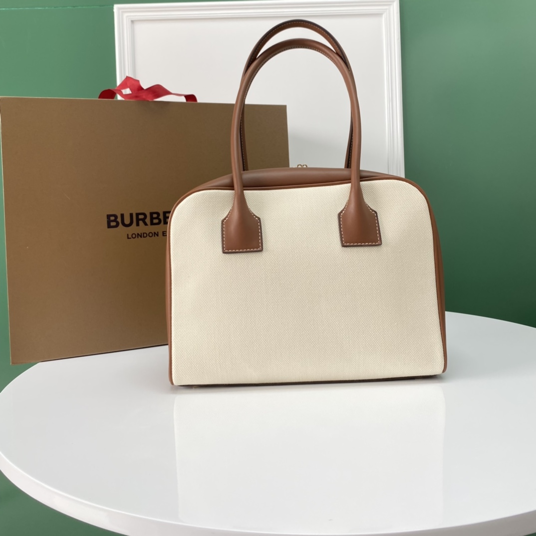 Burberry Tote-30 x 11 x 22.5CM