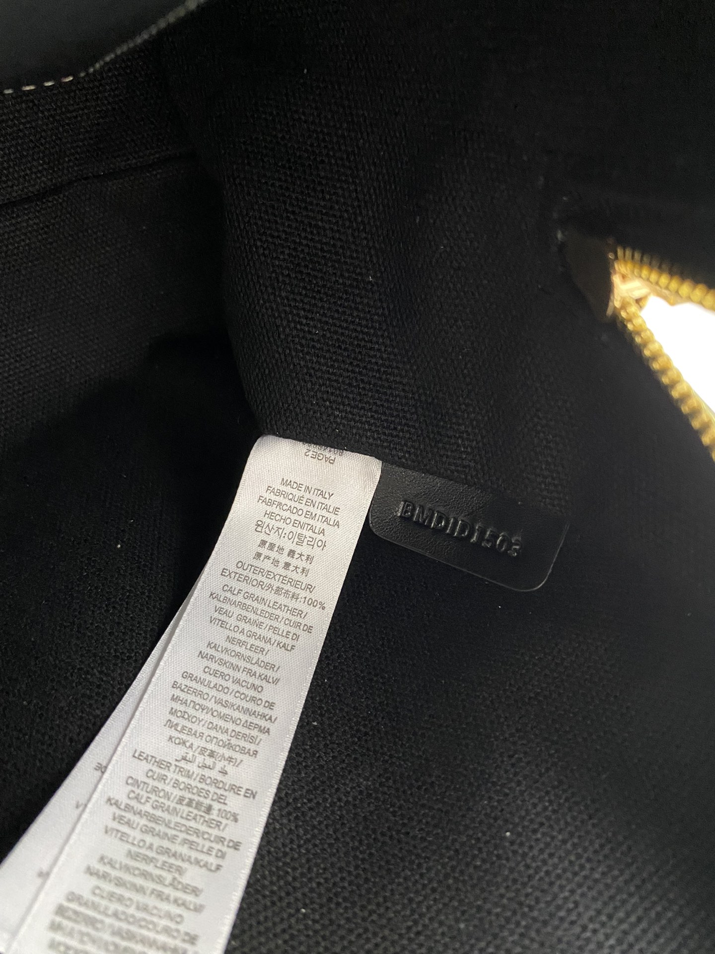 Burberry Tote-30 x 11 x 22.5CM