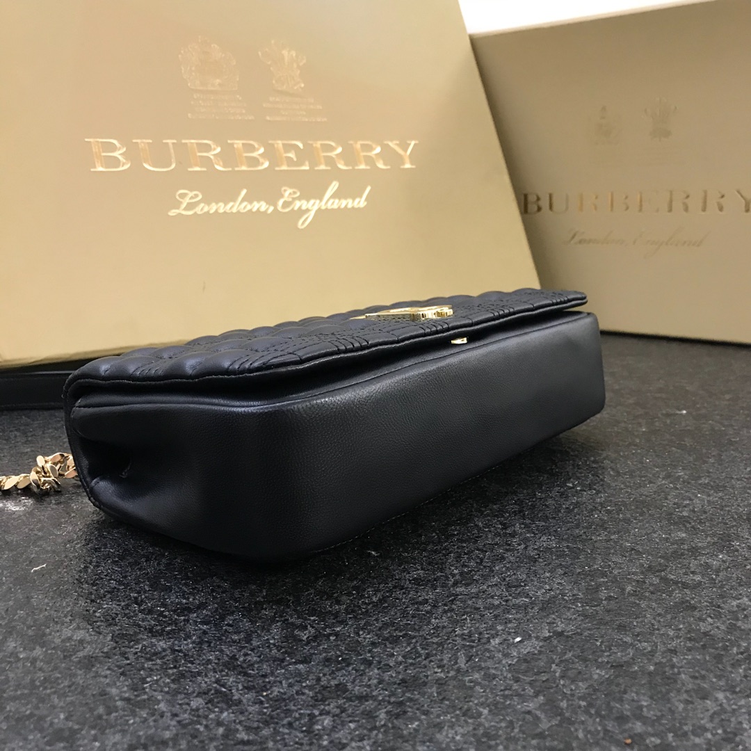 Burberry Lola Chain Bag-23*13*6CM