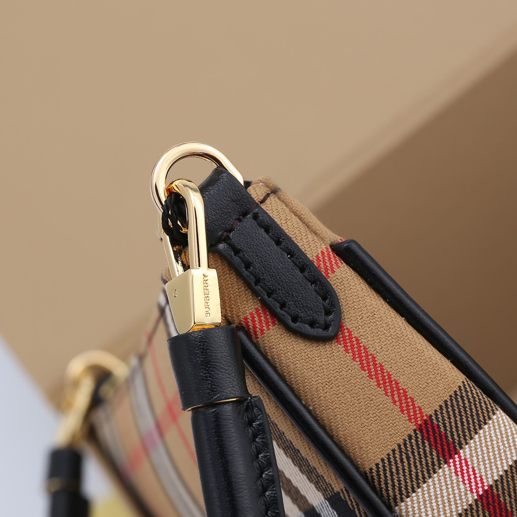 Burberry Vintage Bag-21*4*12CM