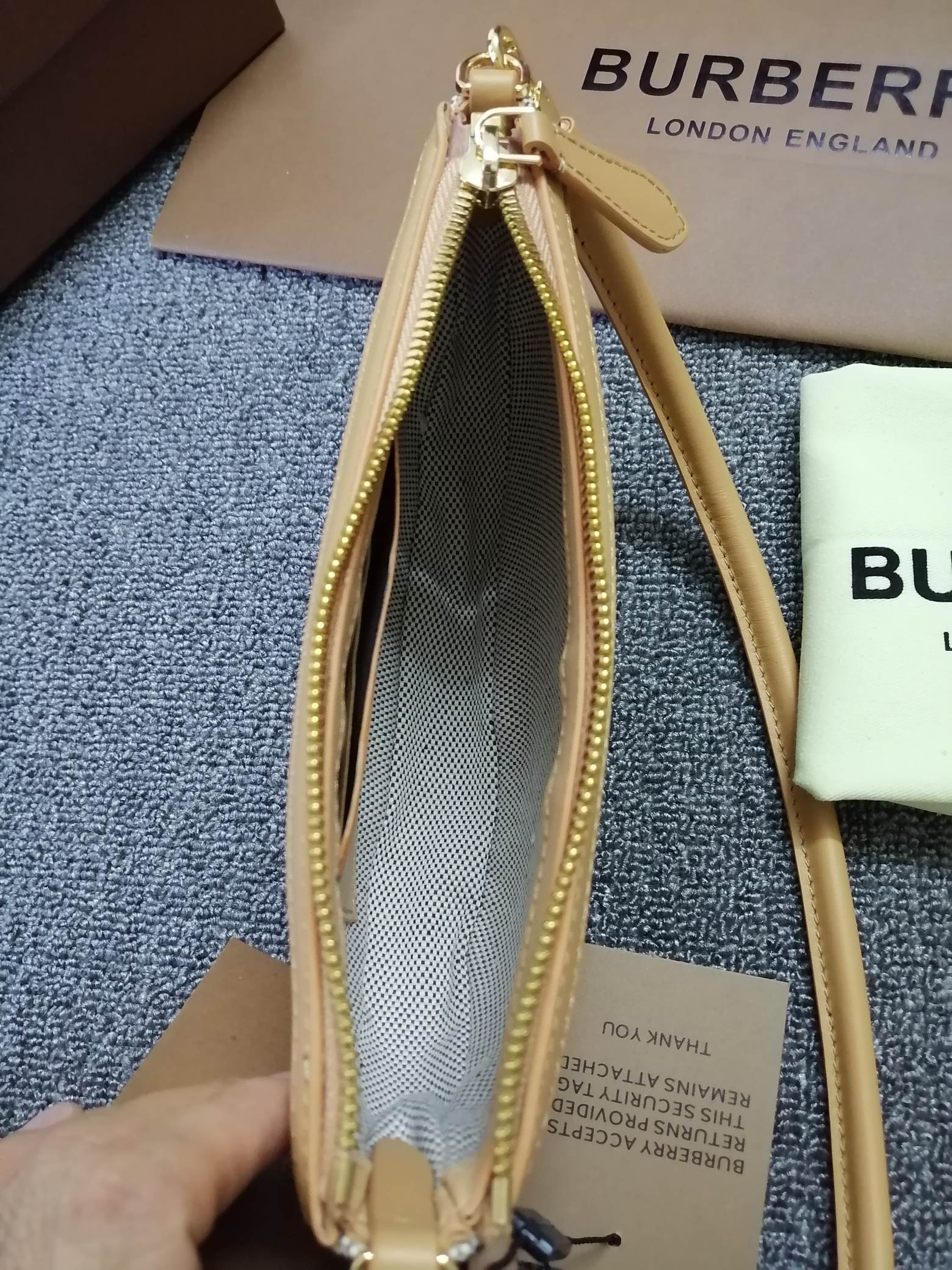 Burberry Vintage Bag-21*4*12CM
