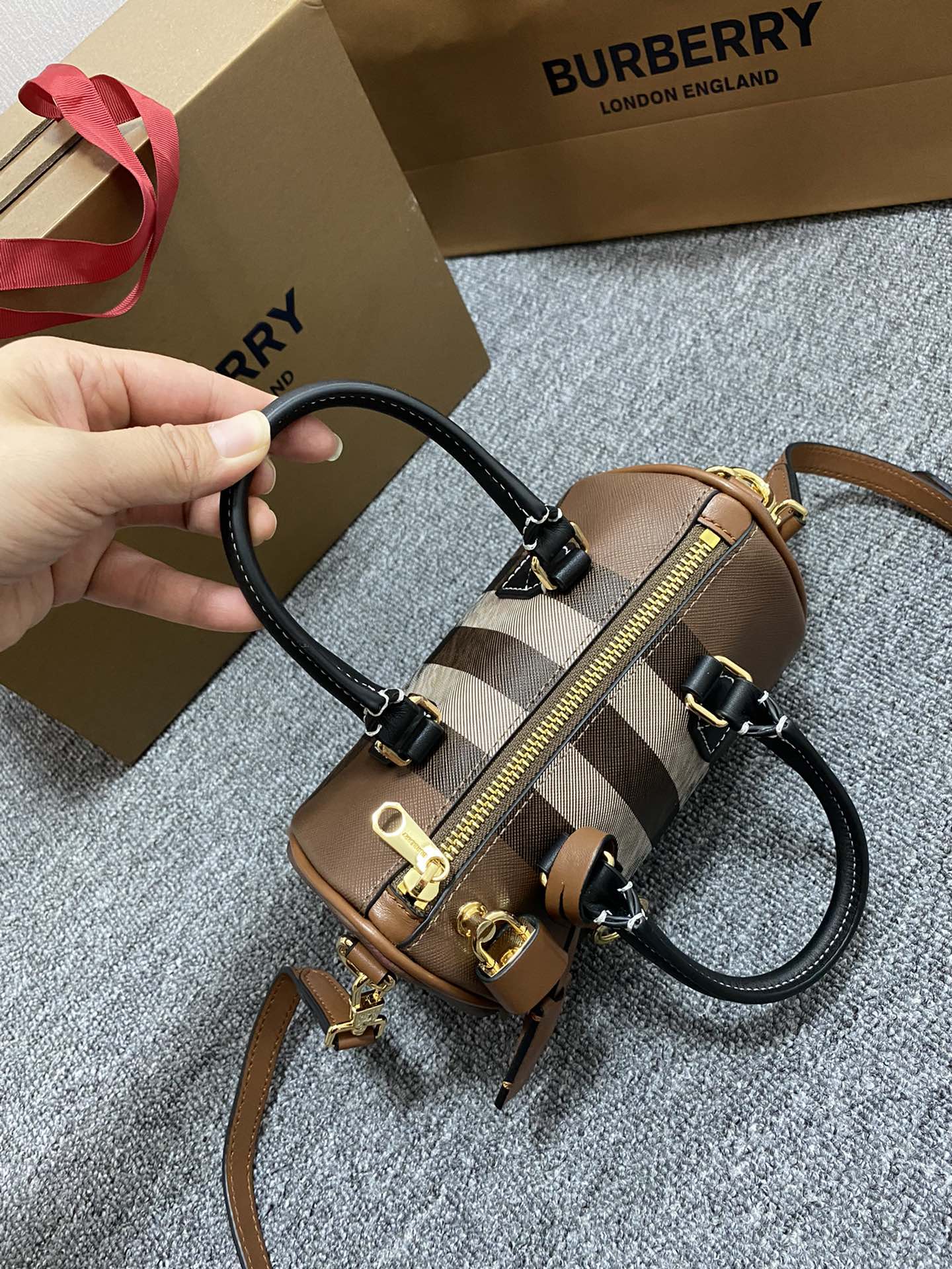 Burberry Bowling Bag-18.5x11x12CM