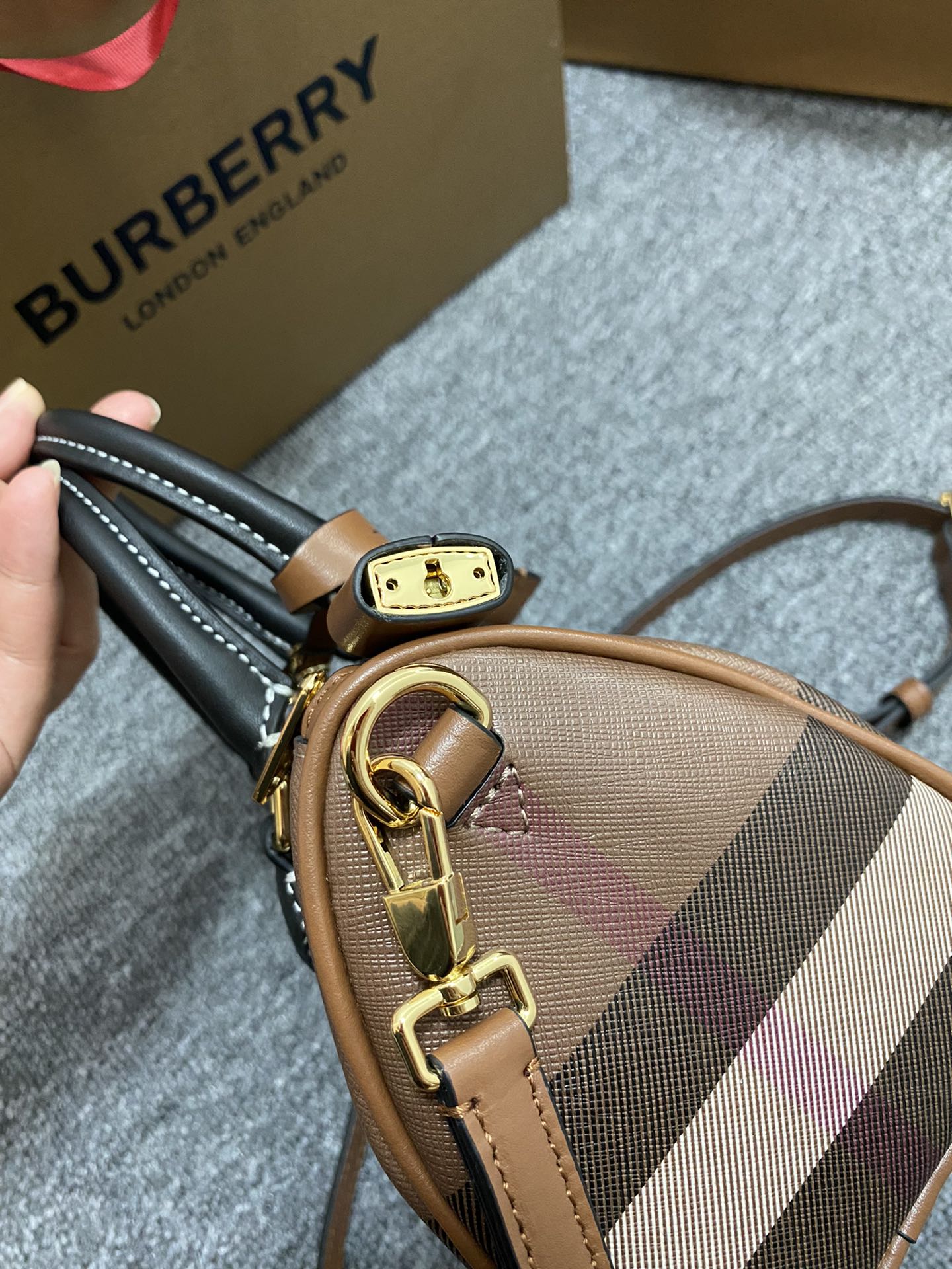 Burberry Bowling Bag-18.5x11x12CM