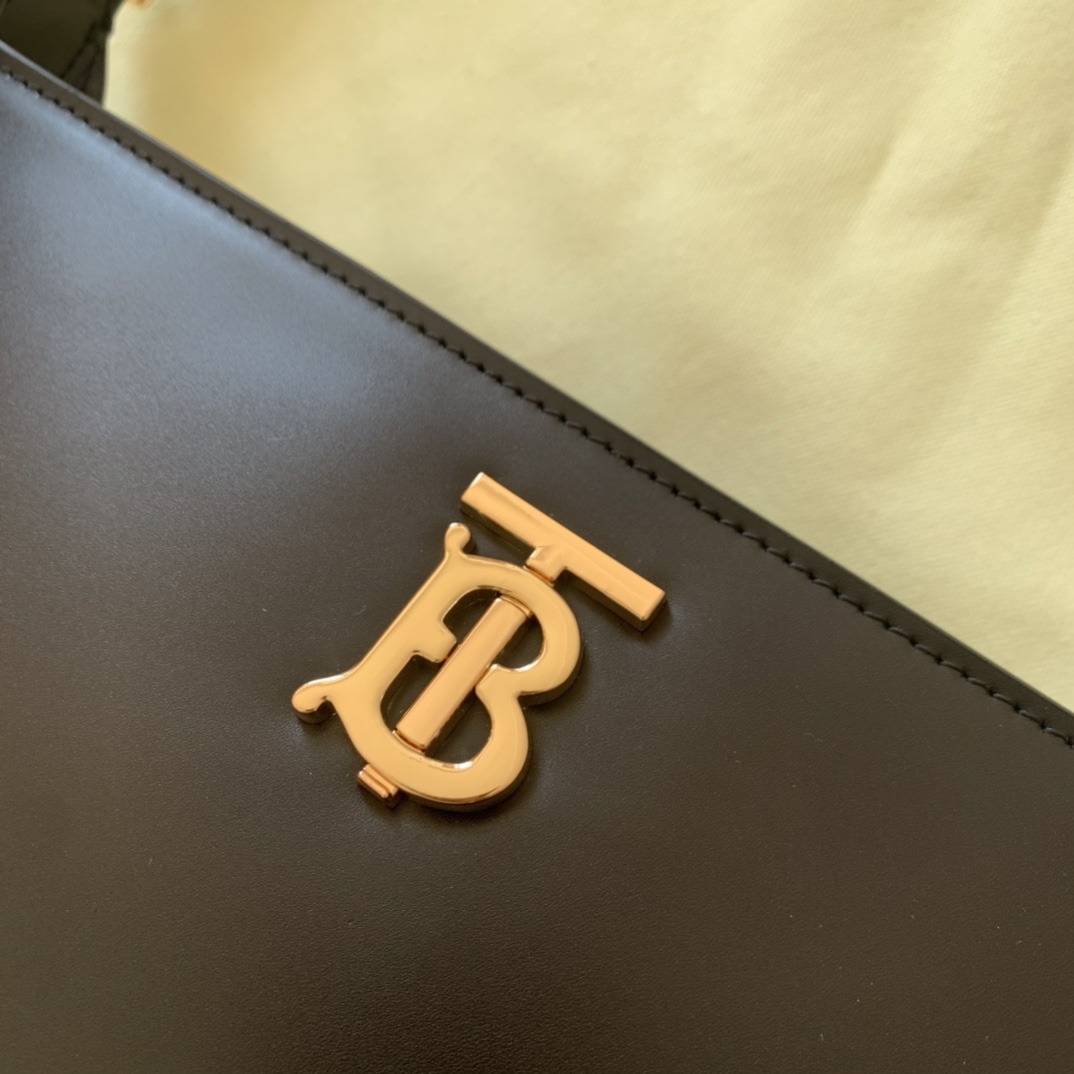 Burberry Armpit Bag-28X14X5CM