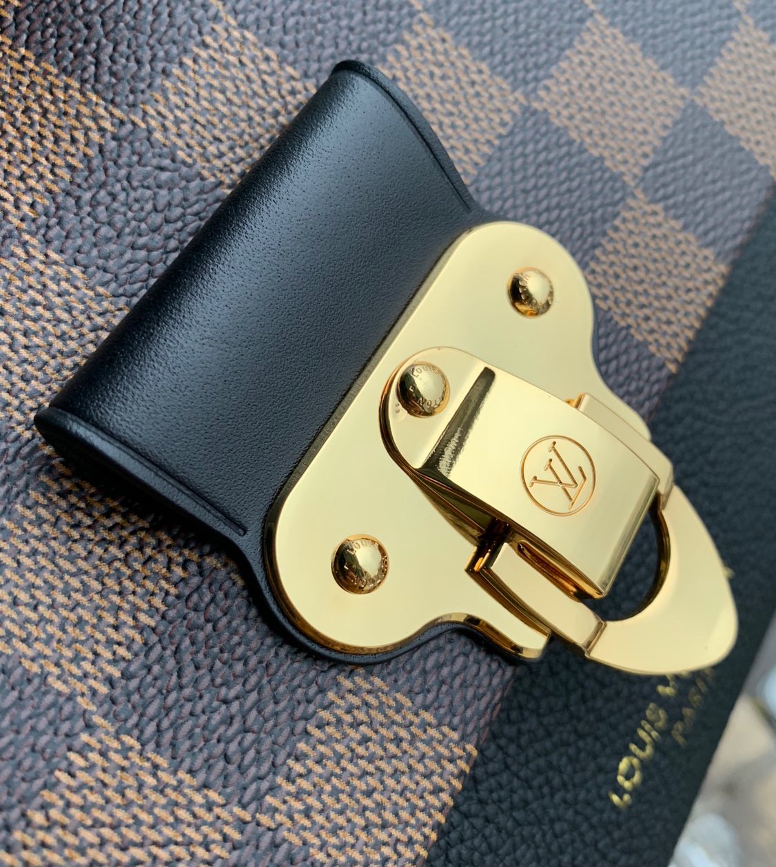 Louis Vuitton Vavin Handbags-27*18*9CM