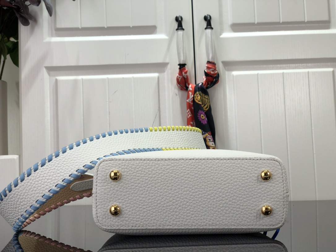Louis Vuitton Capucines Bag-27*18*9CM