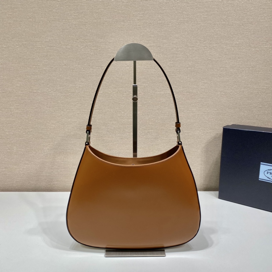 Prada Cleo Handbags-Patent Leather-26.5*15*4CM Prada Cleo Handbags-Patent Leather-26.5*15*4CM