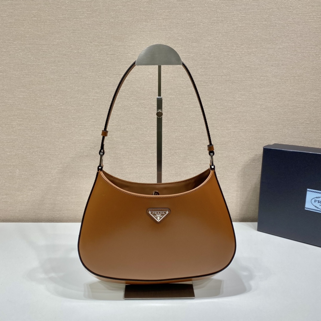 Prada Cleo Handbags-Patent Leather-26.5*15*4CM Prada Cleo Handbags-Patent Leather-26.5*15*4CM