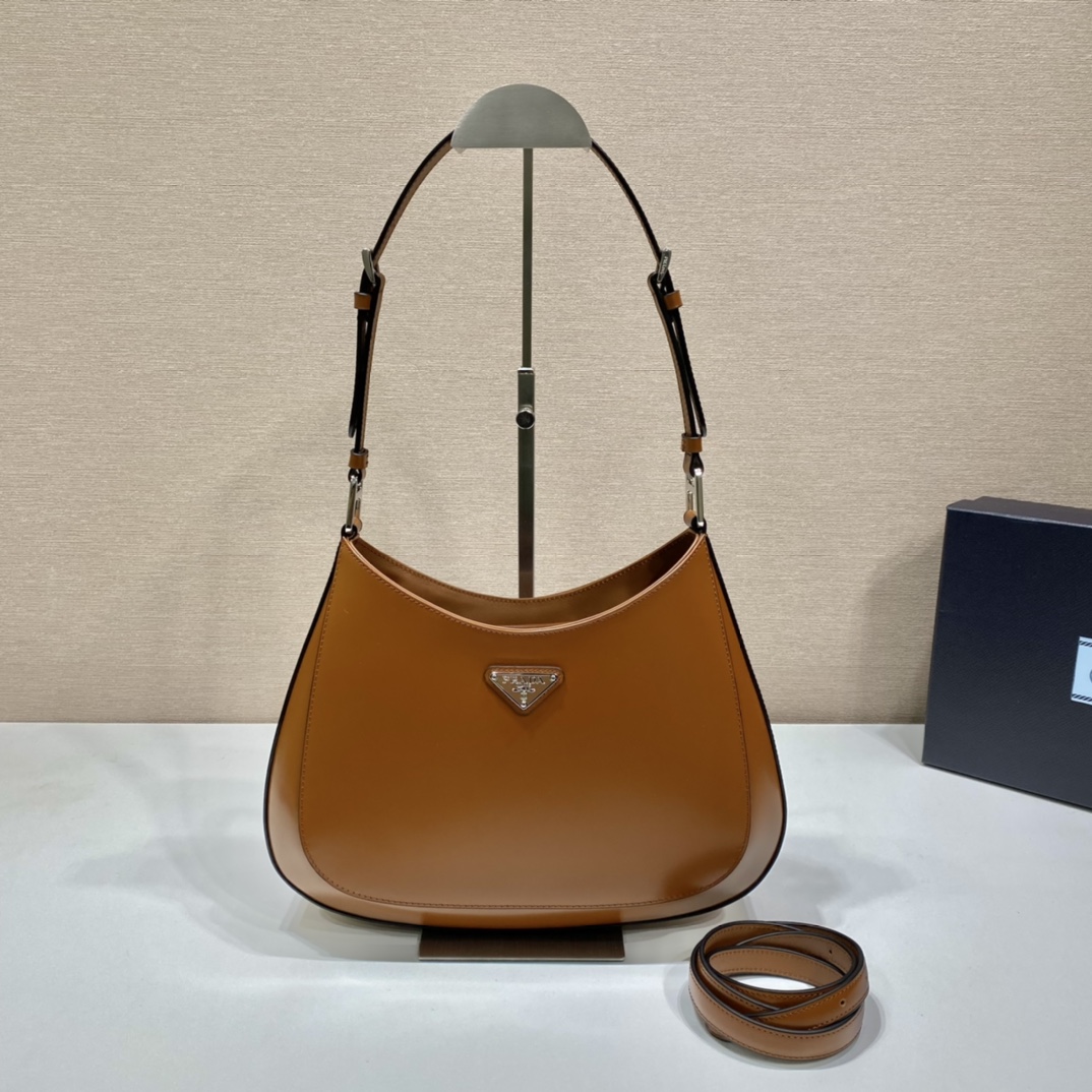 Prada Cleo Handbags-Patent Leather-30X18.5X4CM Prada Cleo Handbags-Patent Leather-30X18.5X4CM