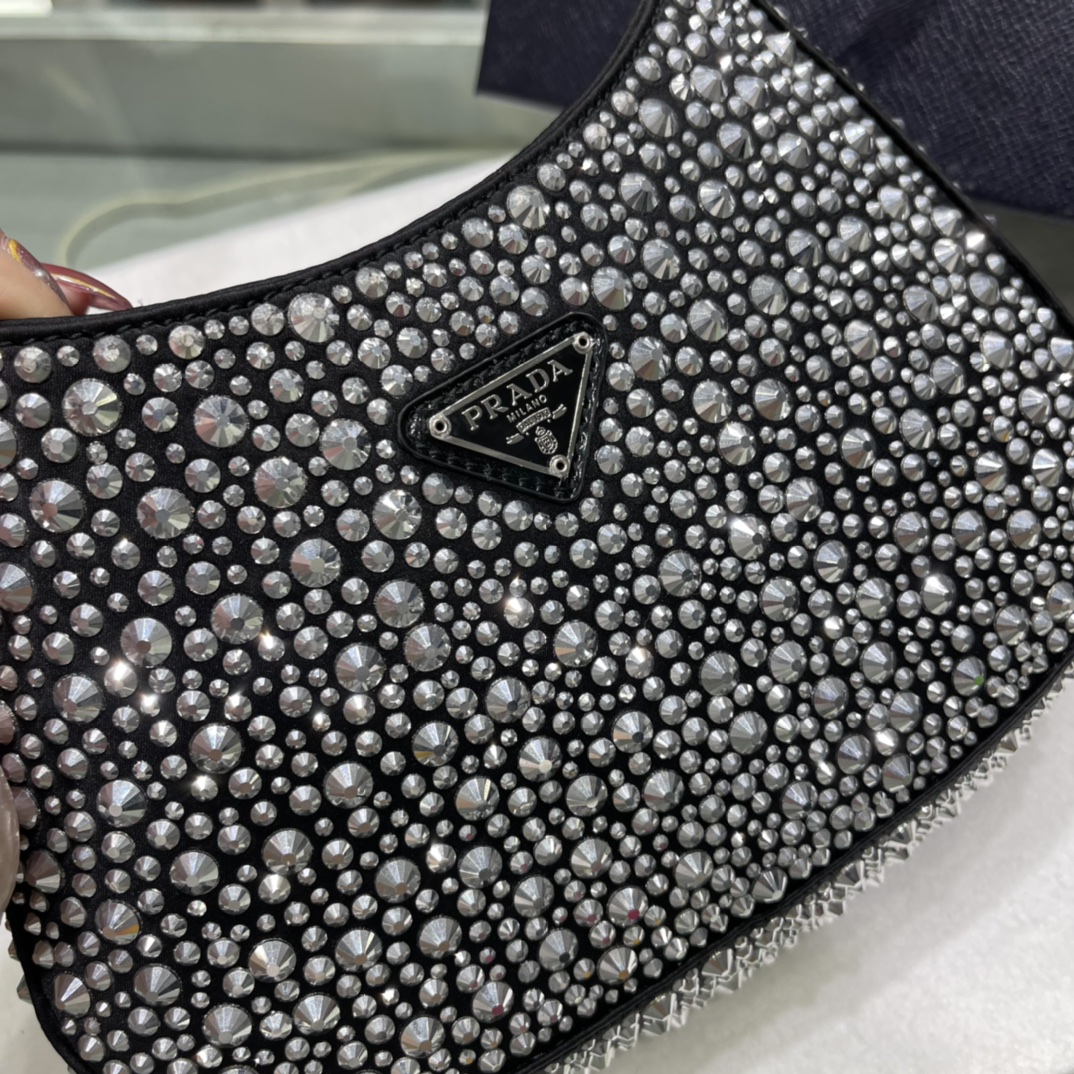 Prada Cleo Handbags-Patent Leather-23*18*4CM Prada Cleo Handbags-Patent Leather-23*18*4CM