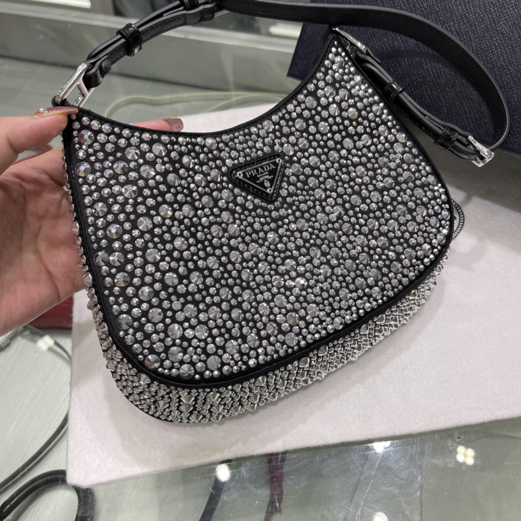 Prada Cleo Handbags-Patent Leather-23*18*4CM Prada Cleo Handbags-Patent Leather-23*18*4CM