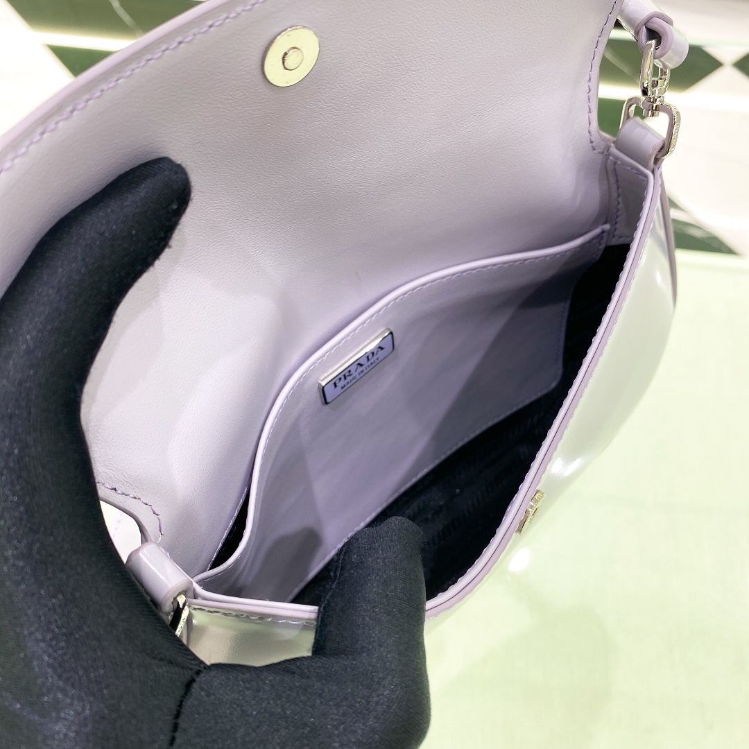 Prada Cleo Handbags-Patent Leather30X18.5X4CM Prada Cleo Handbags-Patent Leather30X18.5X4CM