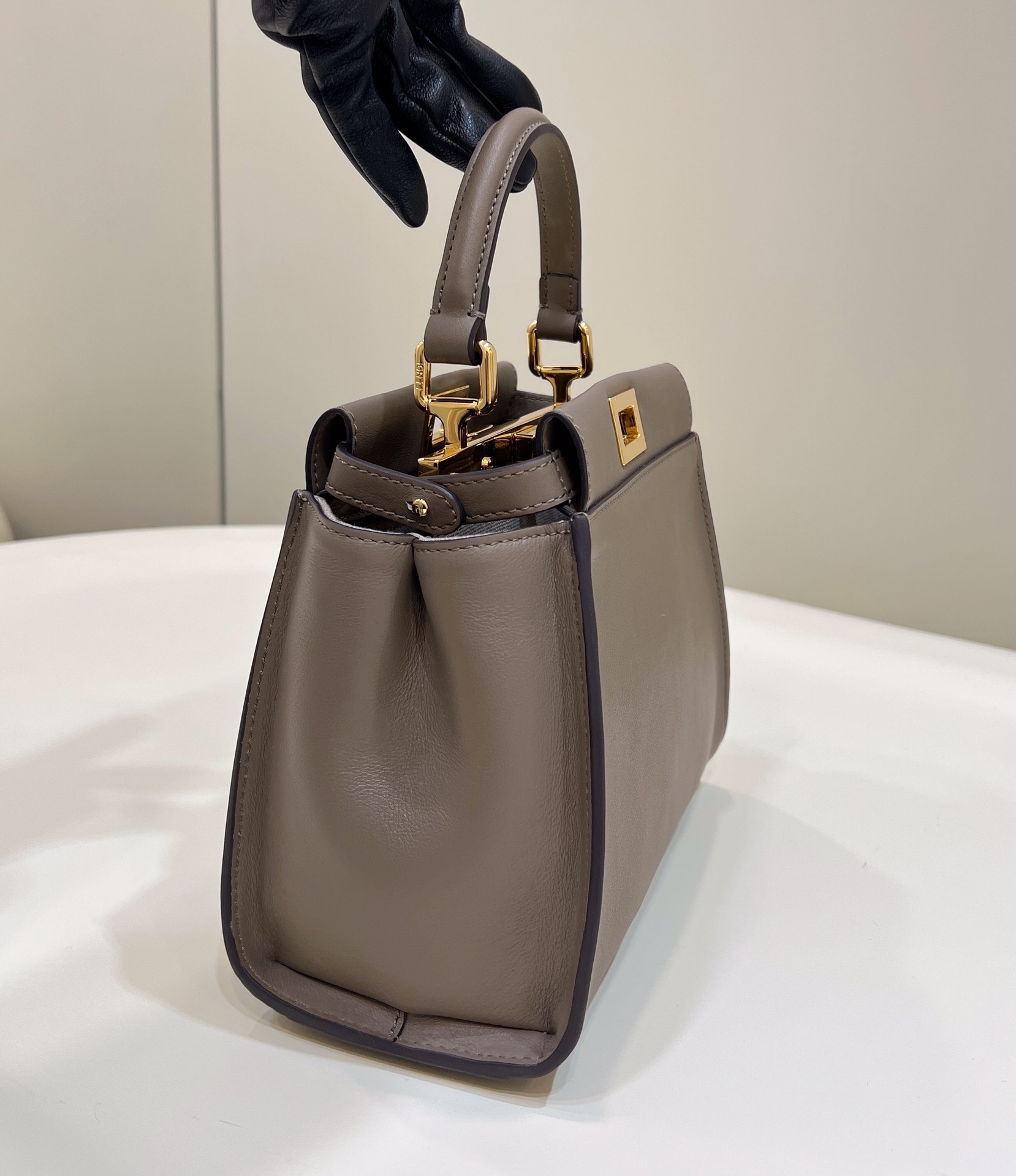 Fendi PeekabooTote-24×7×19CM
