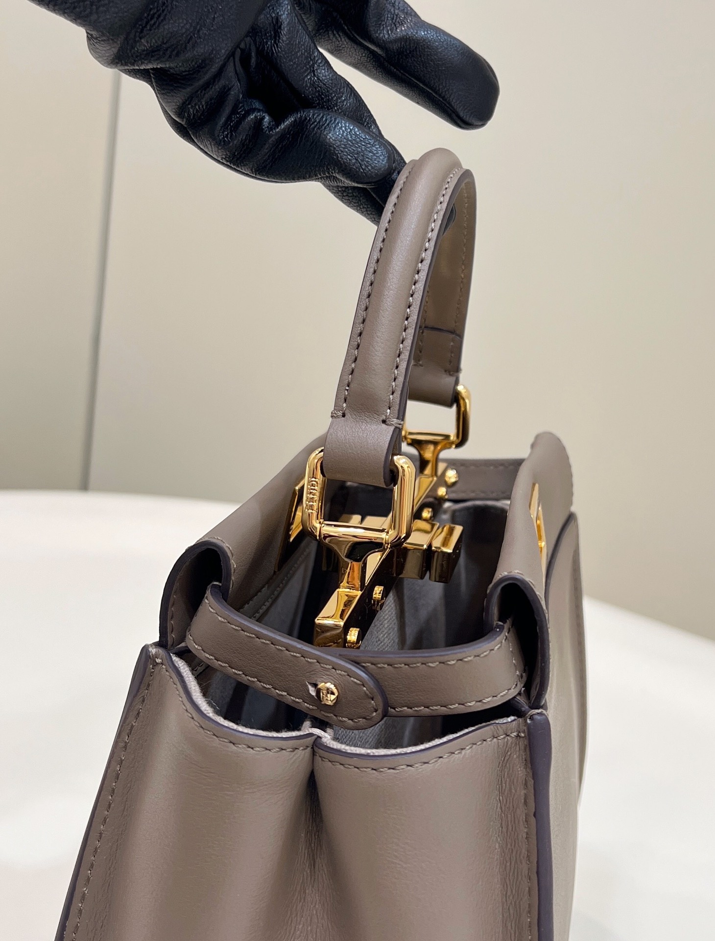 Fendi PeekabooTote-24×7×19CM