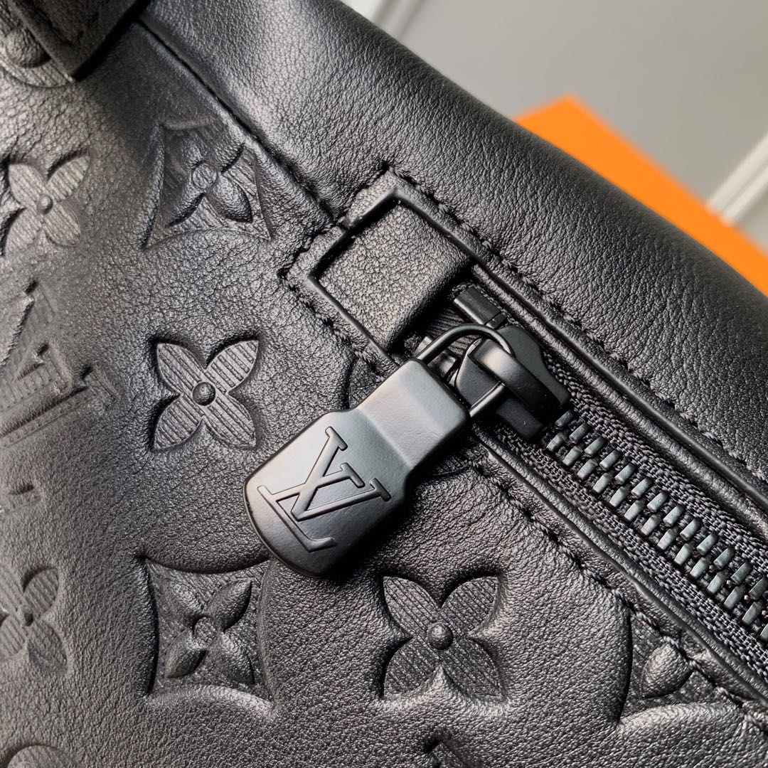 Louis Vuitton Discovery Bumbag-47*20*9CM
