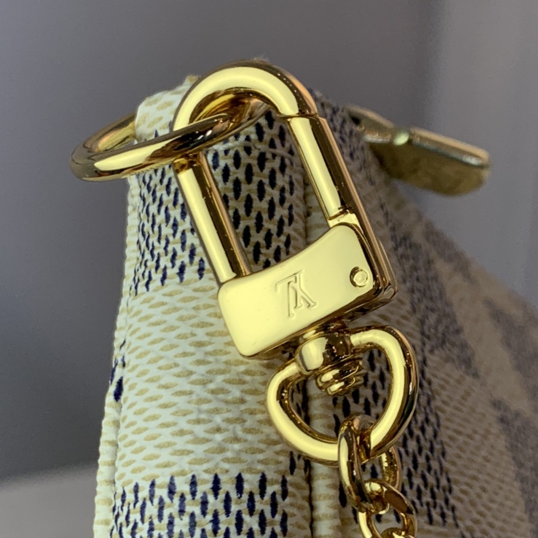 Louis Vuitton Pochette Accessoires-15.5*4*10.5CM