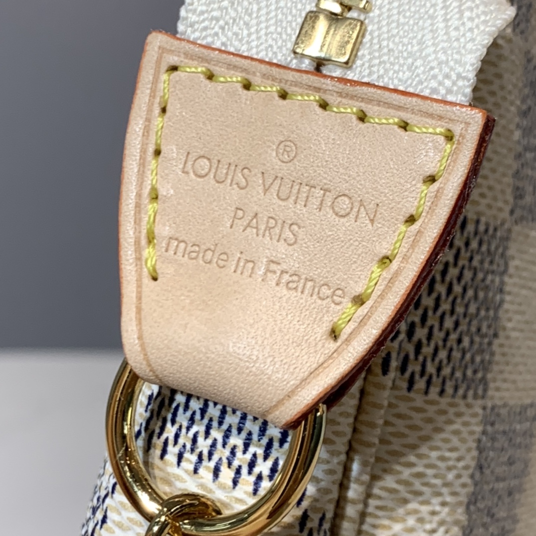Louis Vuitton Pochette Accessoires-15.5*4*10.5CM