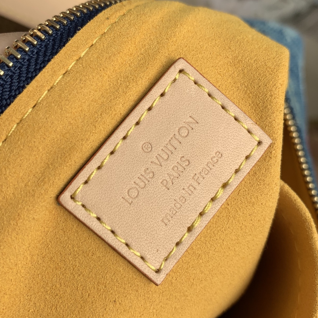 Louis Vuitton Vintage M44464 Handbags-30*10*19CM