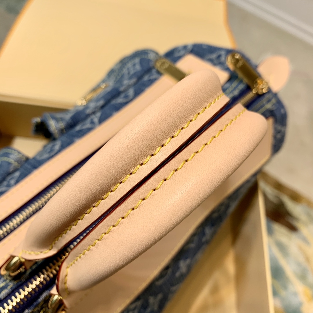 Louis Vuitton Vintage M44464 Handbags-30x17x15CM