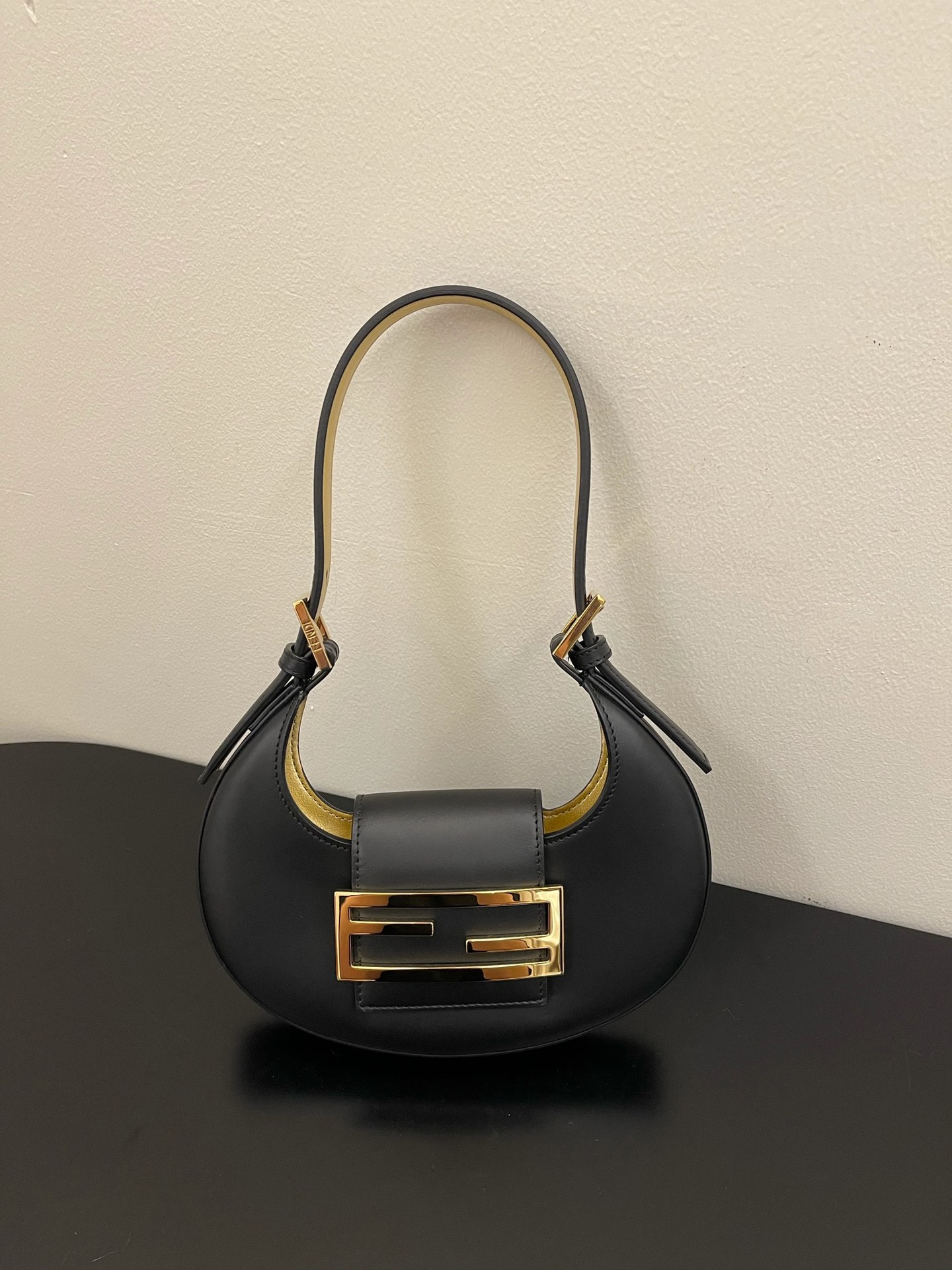 Fendi Cookie-22×4.5×17.5CM