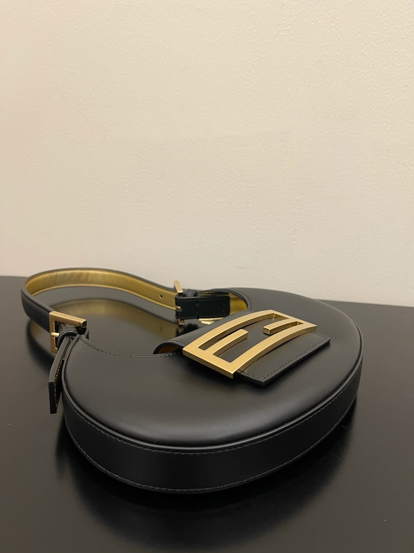 Fendi Cookie-22×4.5×17.5CM