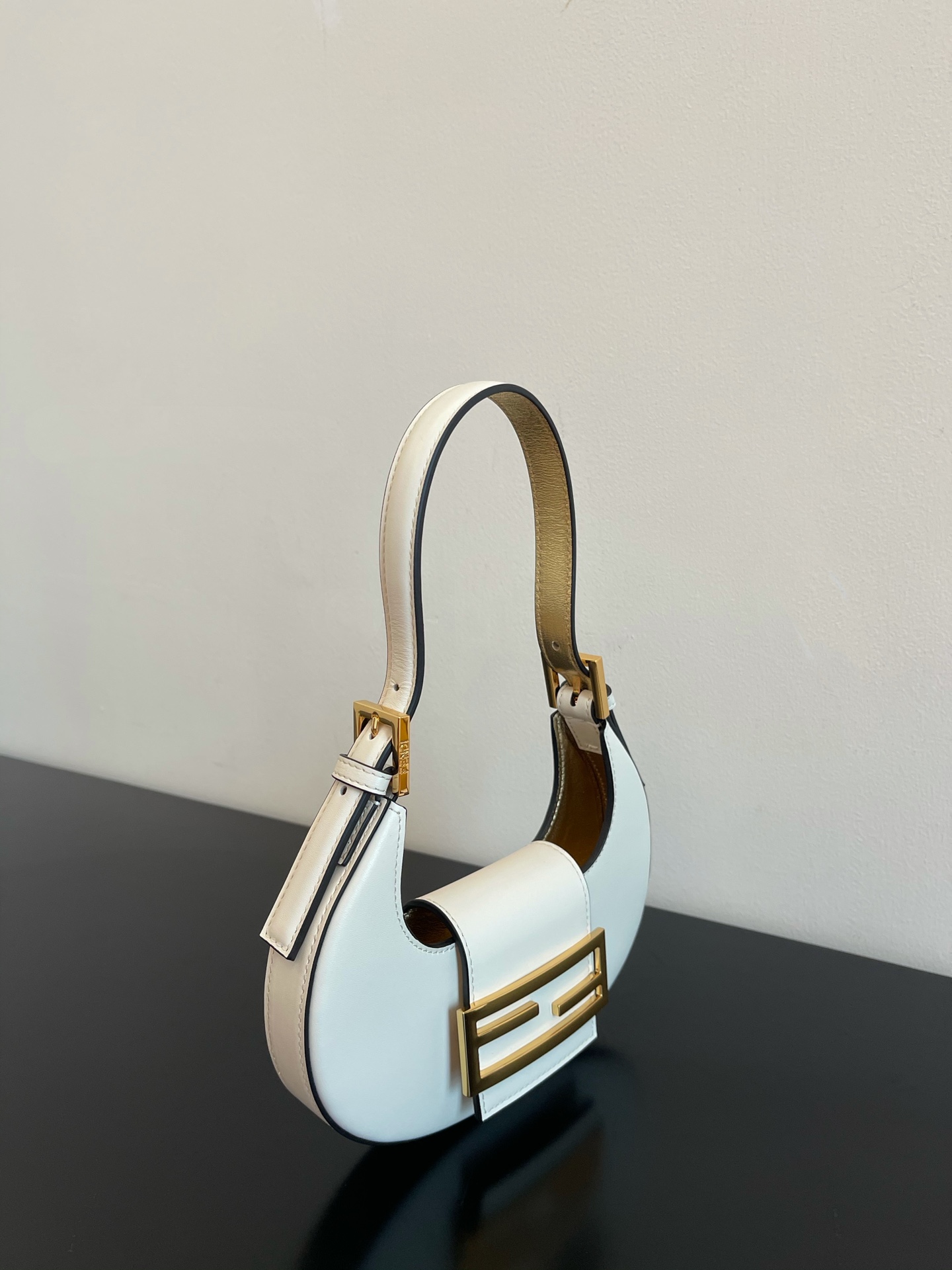 Fendi Cookie-22×4.5×17.5CM