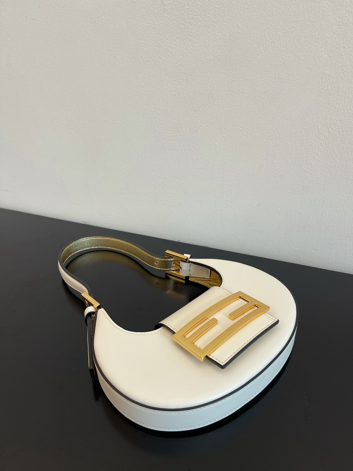 Fendi Cookie-22×4.5×17.5CM