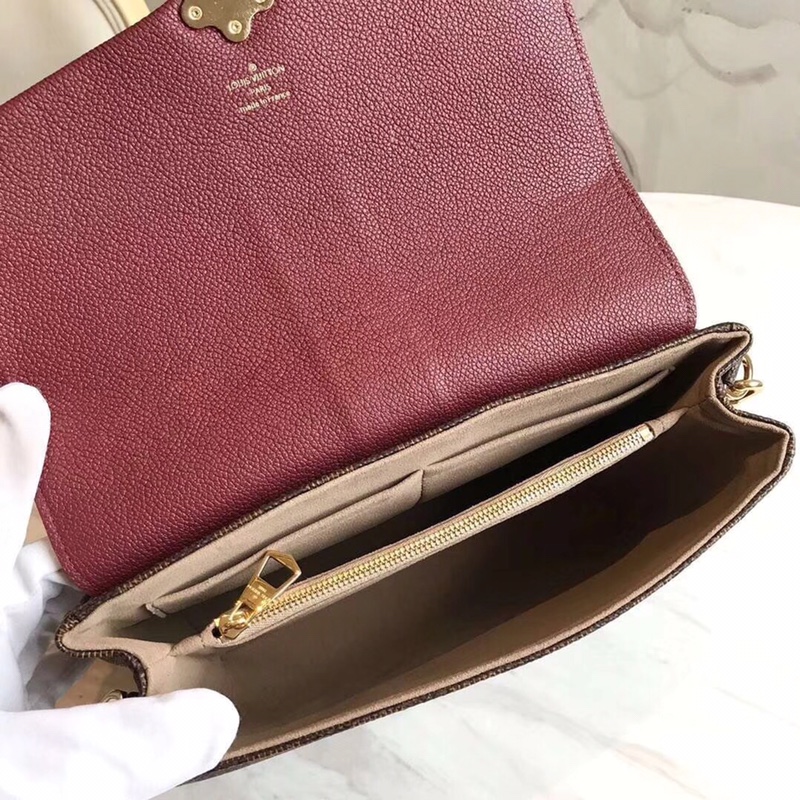 Louis Vuitton Clapton Handbags-25CM