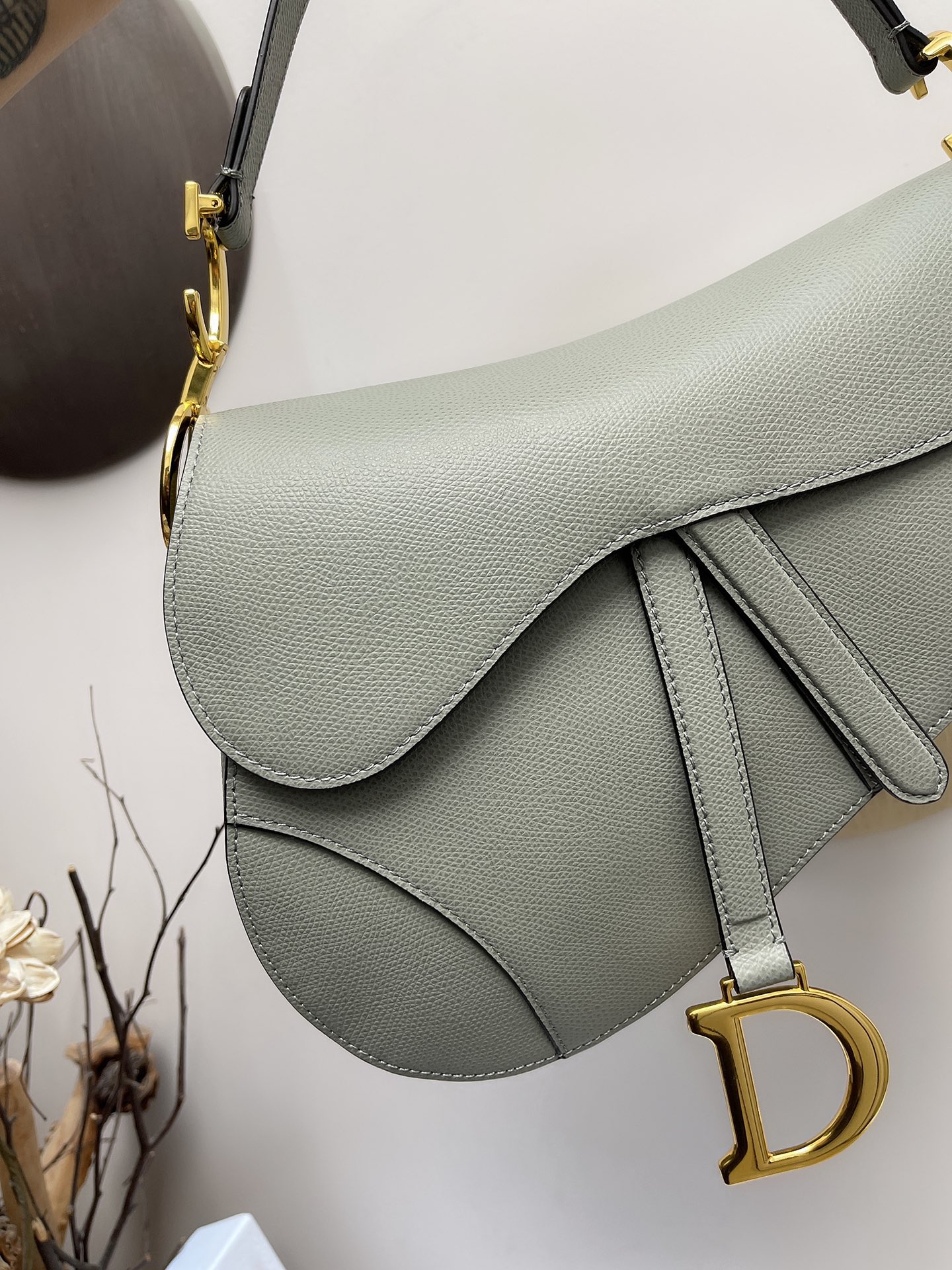 Diro Saddle Bag-25.5 x 20 x 6.5CM Diro Saddle Bag-25.5 x 20 x 6.5CM