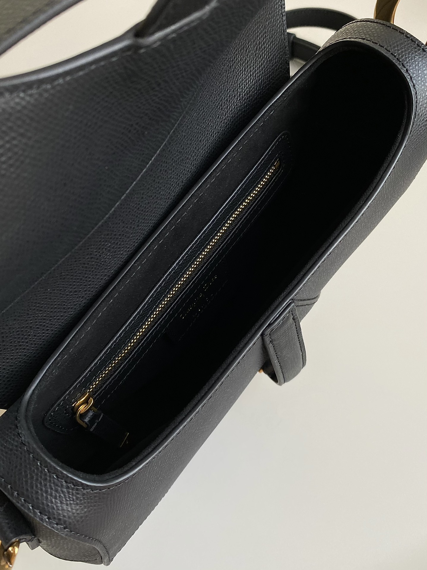 Diro Saddle Bag-25.5×6.5×20CM Diro Saddle Bag-25.5×6.5×20CM