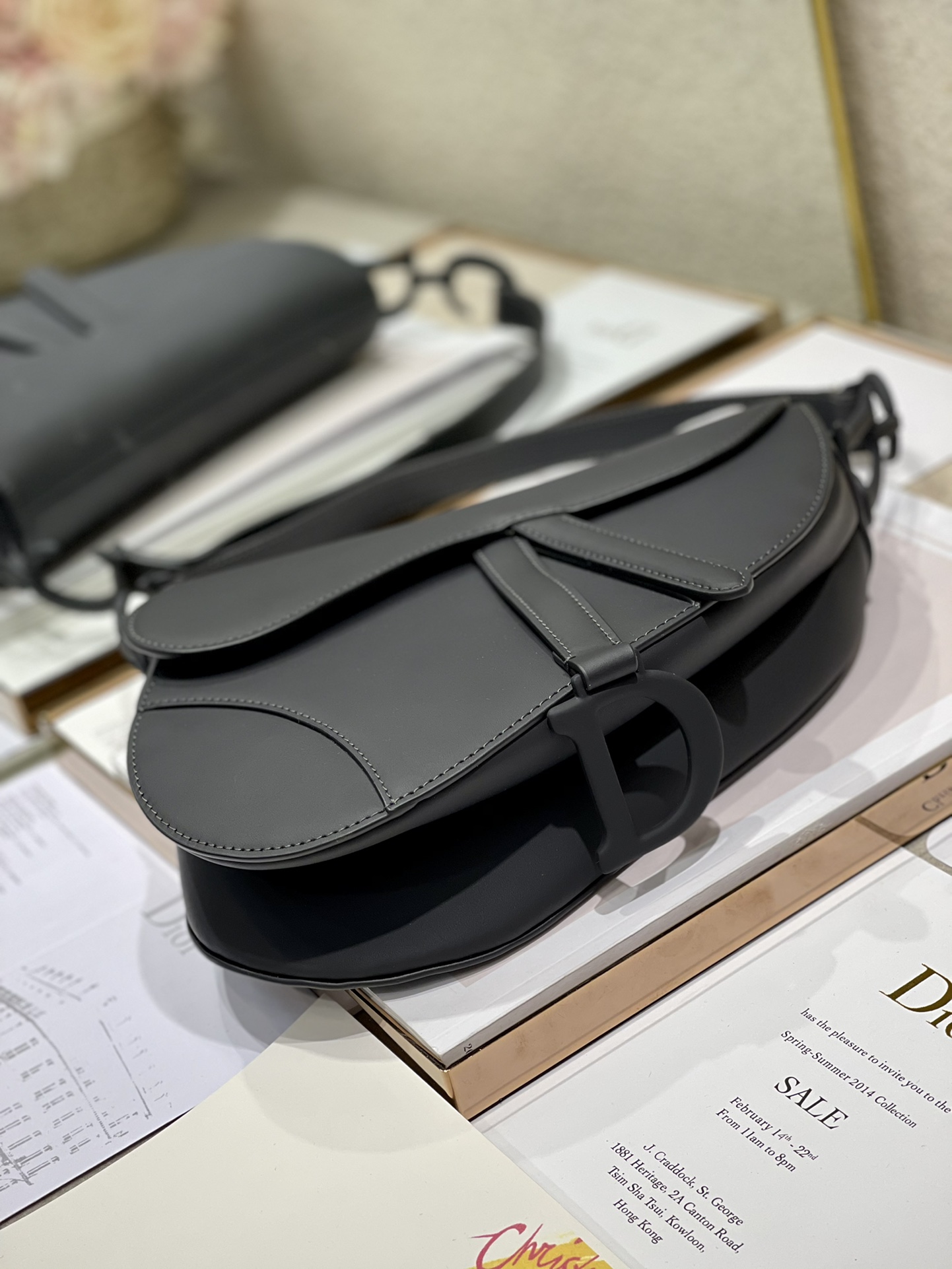 Diro Saddle Bag-25.5 x 20 x 6.5CM Diro Saddle Bag-25.5 x 20 x 6.5CM