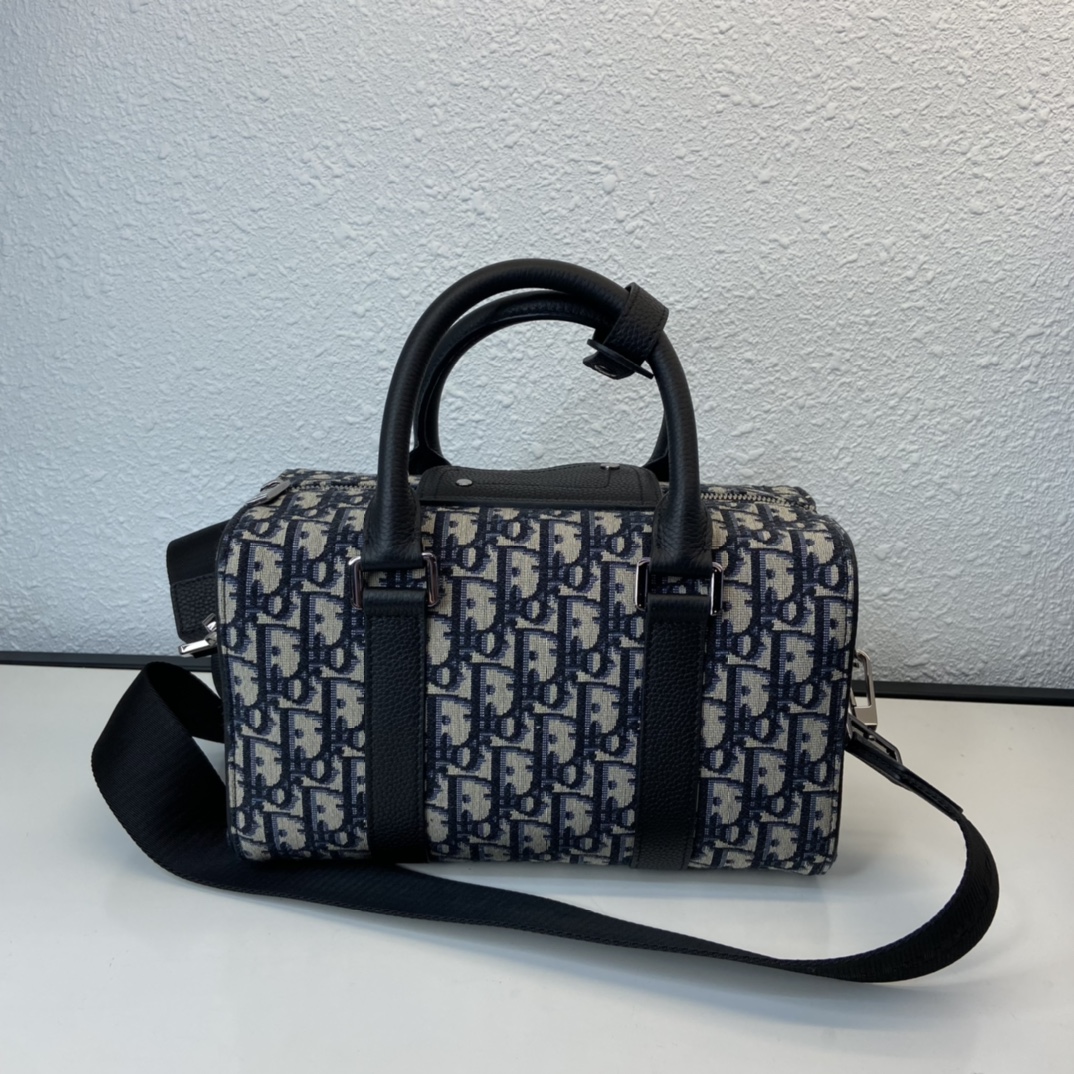 Diro Oblique Bag-26 x 16 x 14.5 CM