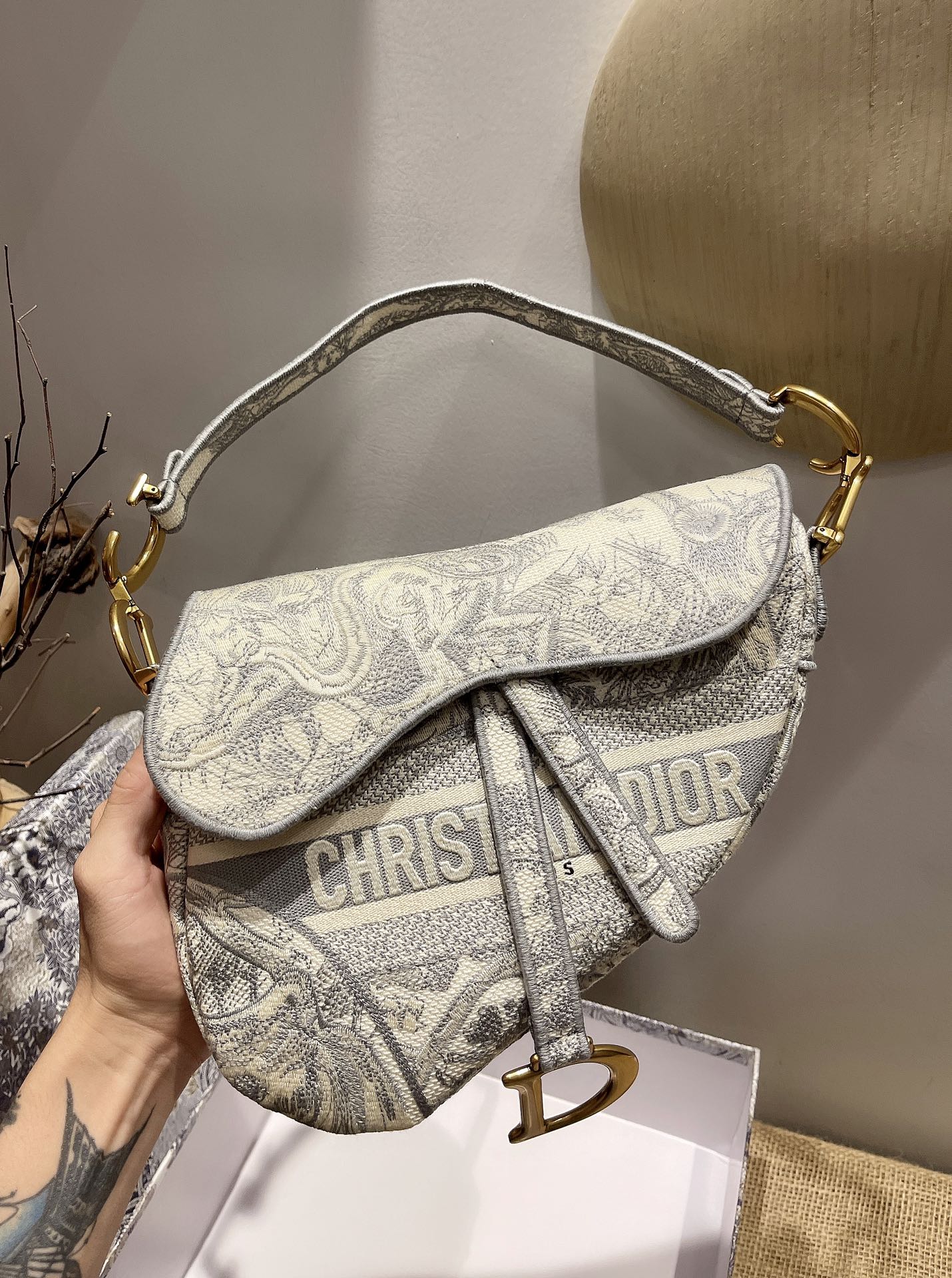 Diro Saddle Bag-25.5 x 20 x 6.5CM