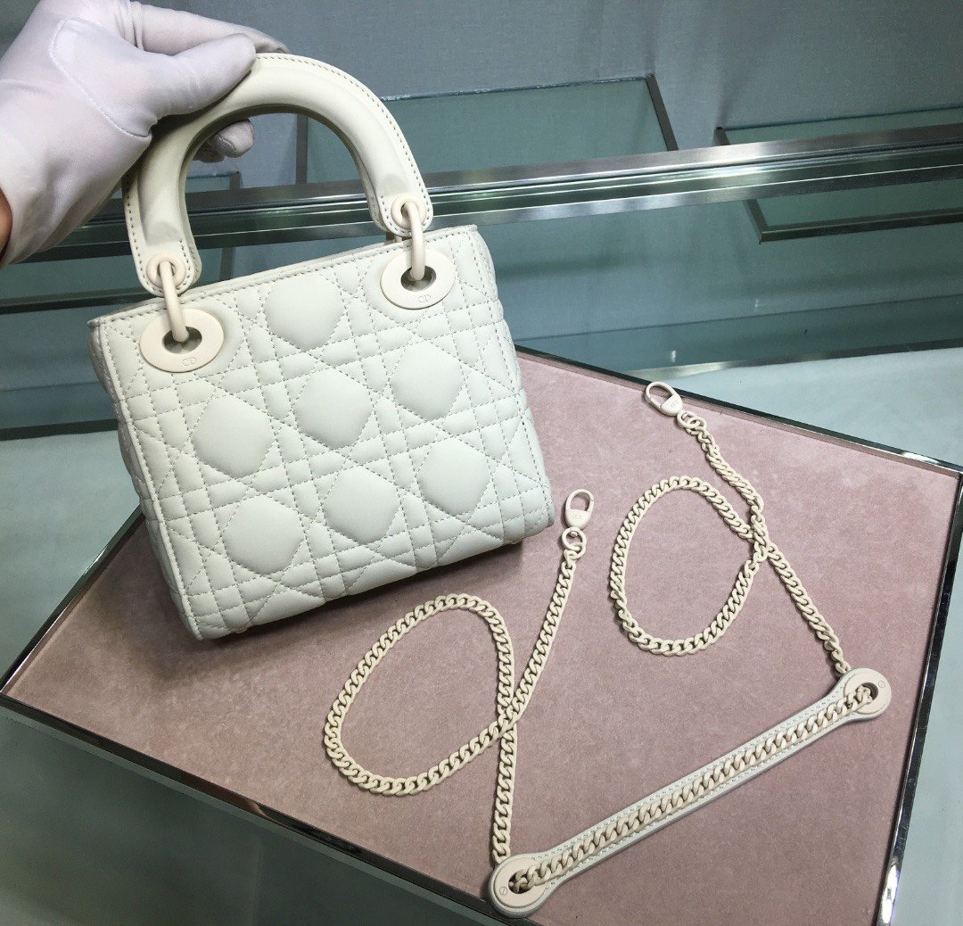 Lady Diro With Lambskin-17*15*8CM