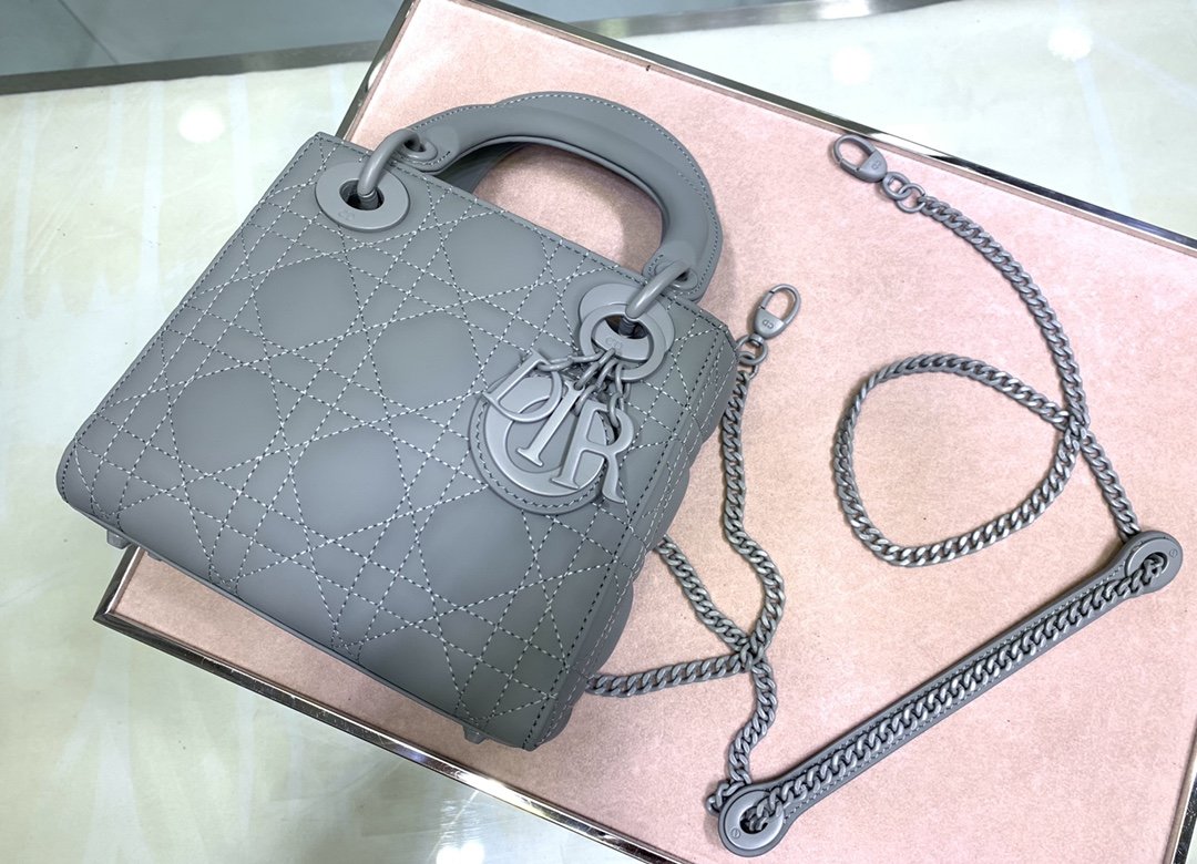 Lady Diro With Lambskin-17*15*8CM