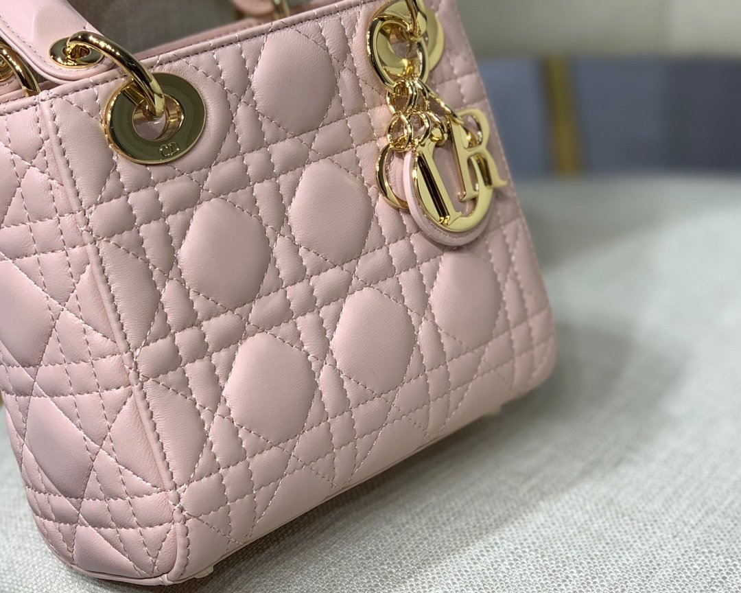 Lady Diro With Lambskin-17*15*8CM