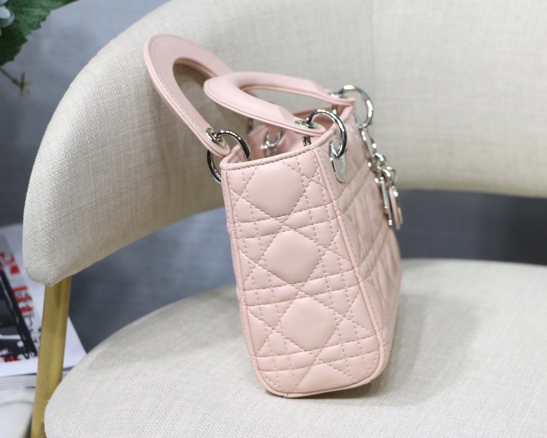 Lady Diro With Lambskin-17*15*8CM