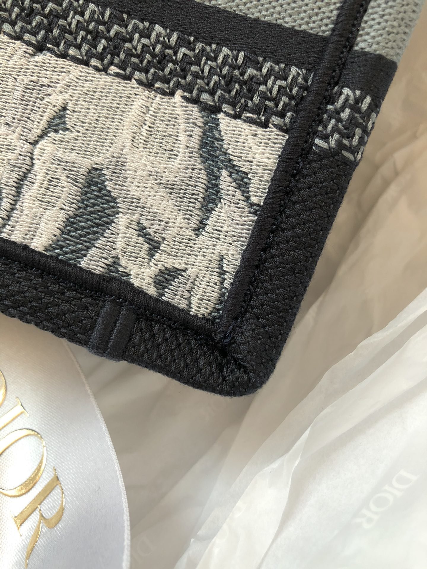 Diro Mini Book Tote-23*17*7CM