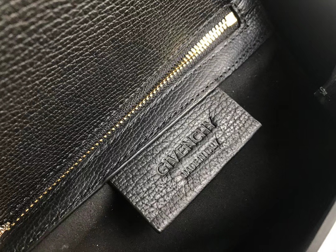 Gienvchy Pandora Bag-18CM