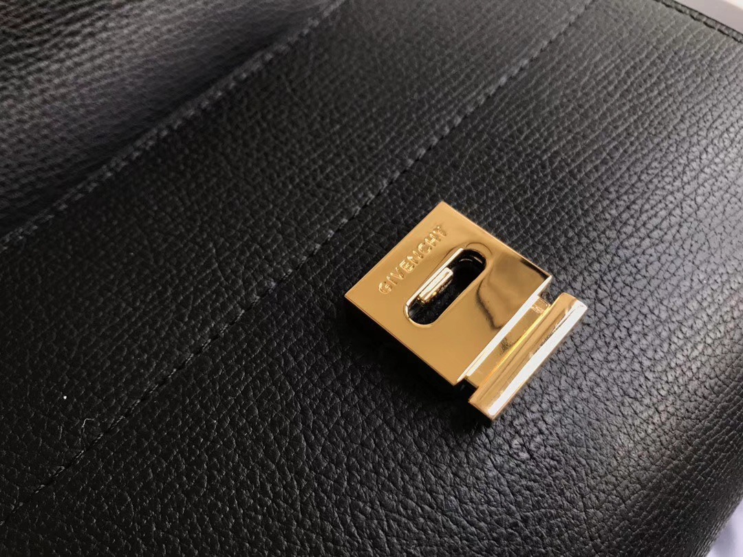 Gienvchy Pandora Bag-18CM