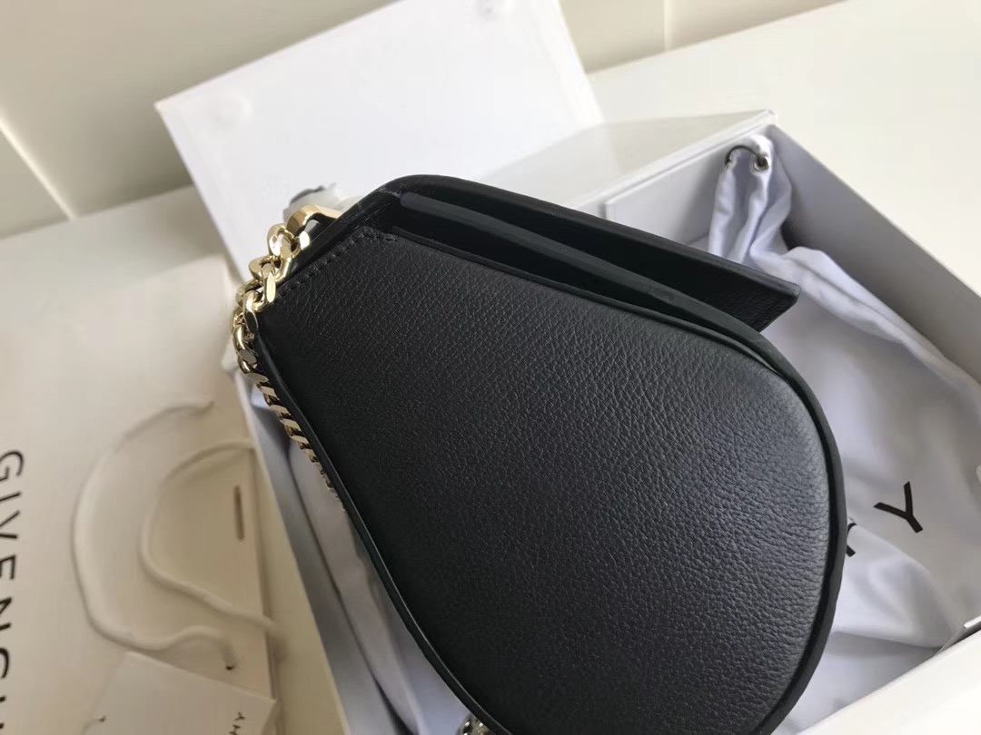 Gienvchy Pandora Bag-18CM