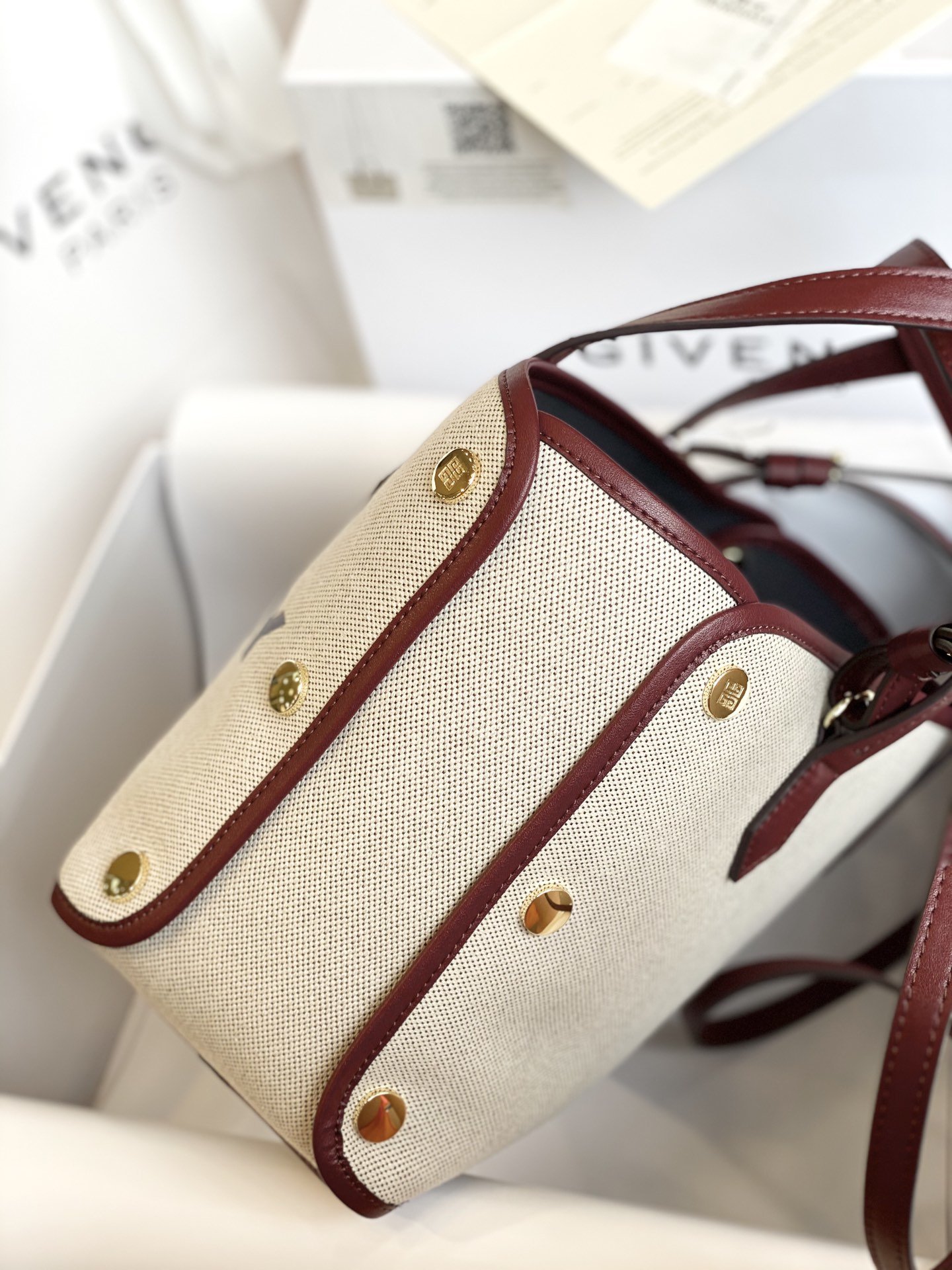 Gienvchy Bond Tote-21*32*14CM