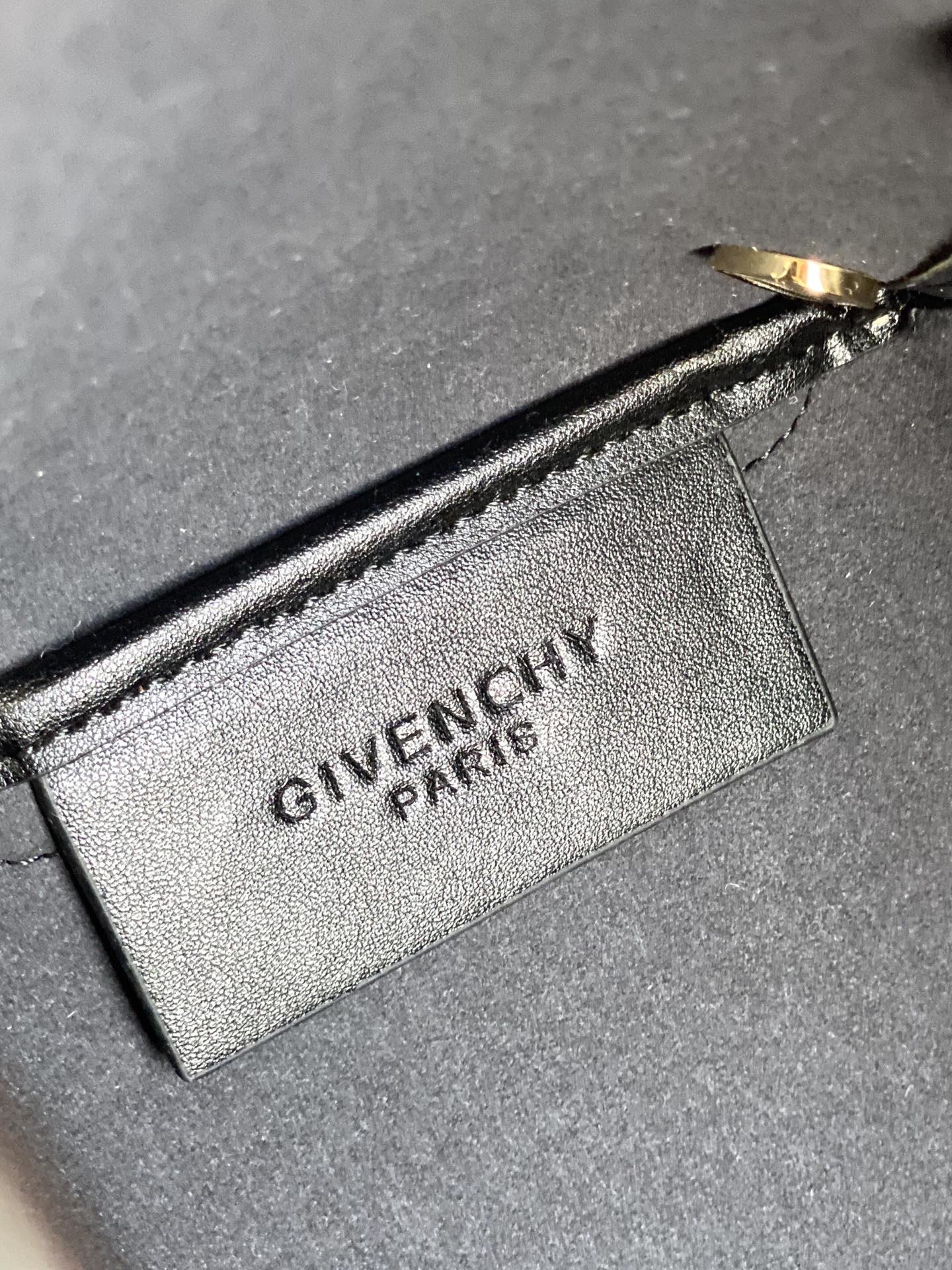 Gienvchy Bond Tote-21*32*14CM