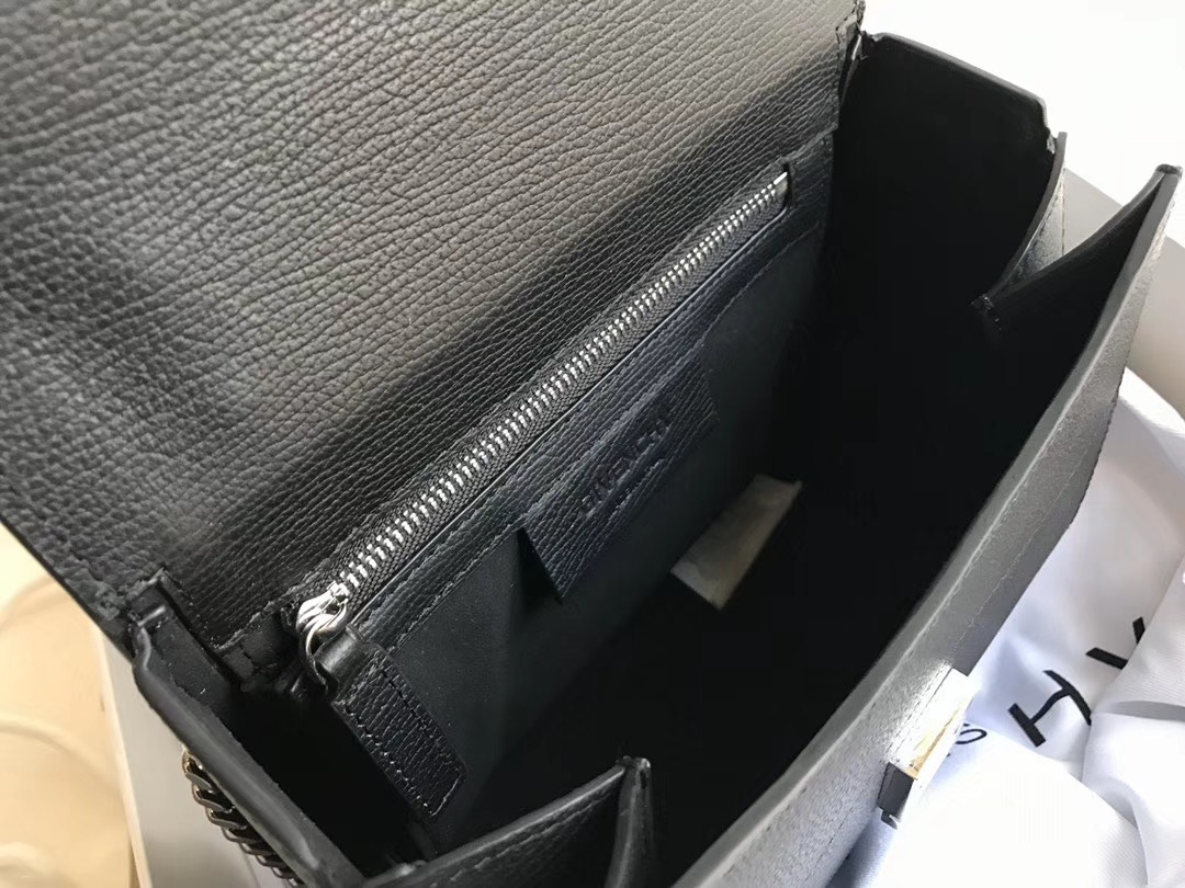 Gienvchy Pandora Bag-18CM