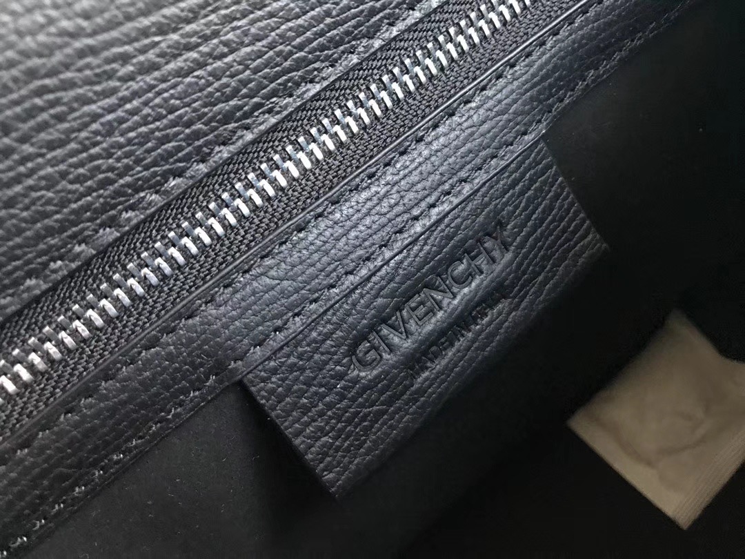 Gienvchy Pandora Bag-18CM