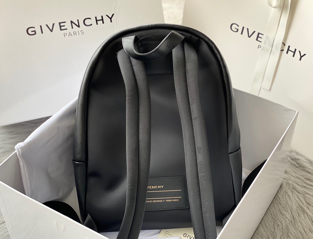 Gienvchy Backpack-28x40x15CM
